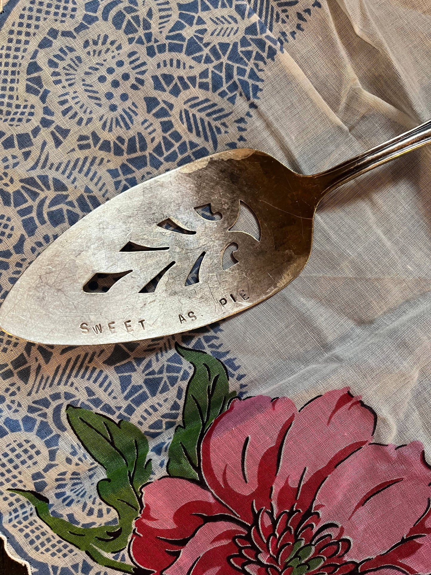 Sweet As Pie Pie/ Cake Server