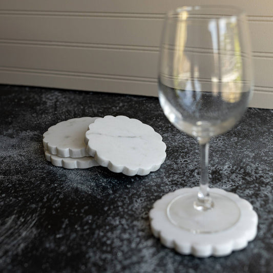 Emery Scallop Edge Set 4 Coaster Set Marble
