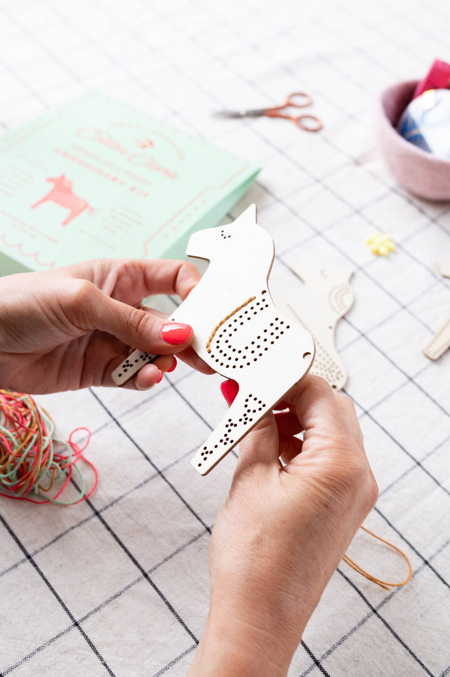 Dala Horses Embroidery Board Kit