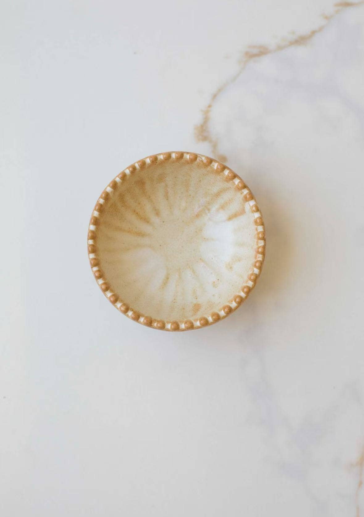 Ruffled Edge Ceramic Pinch Bowls: Beige