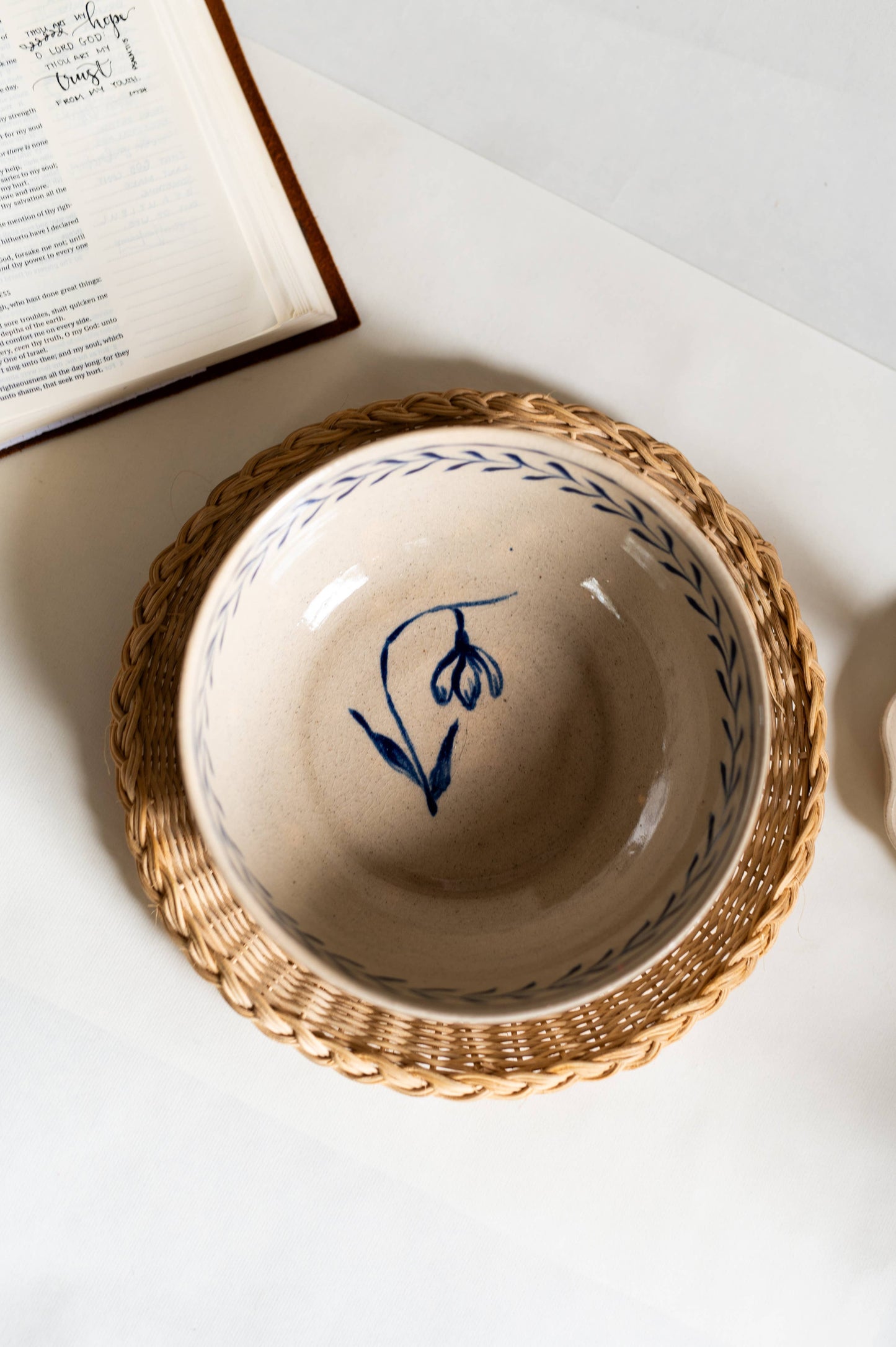 The Snowdrop Serving Bowl
